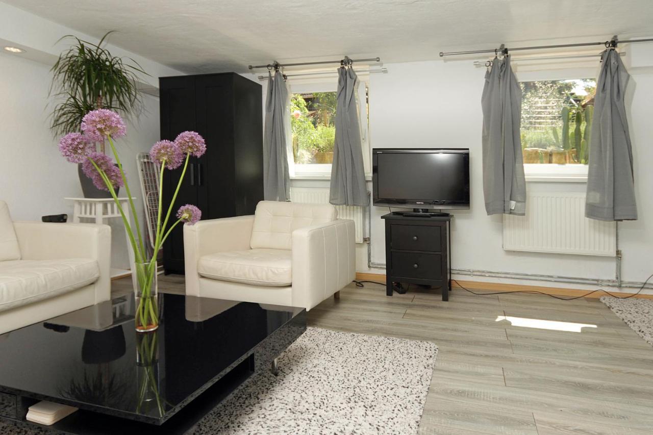 Cozy Souterrain-Half-Basement-Apartment Included 2 Bicycles เบอร์ลิน ภายนอก รูปภาพ